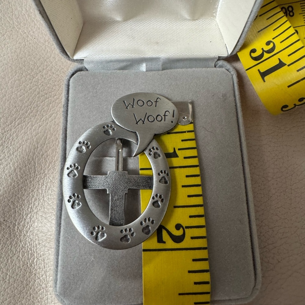 Silver Dog Paw Brooch with Speech Bubble - Picture 5 of 6